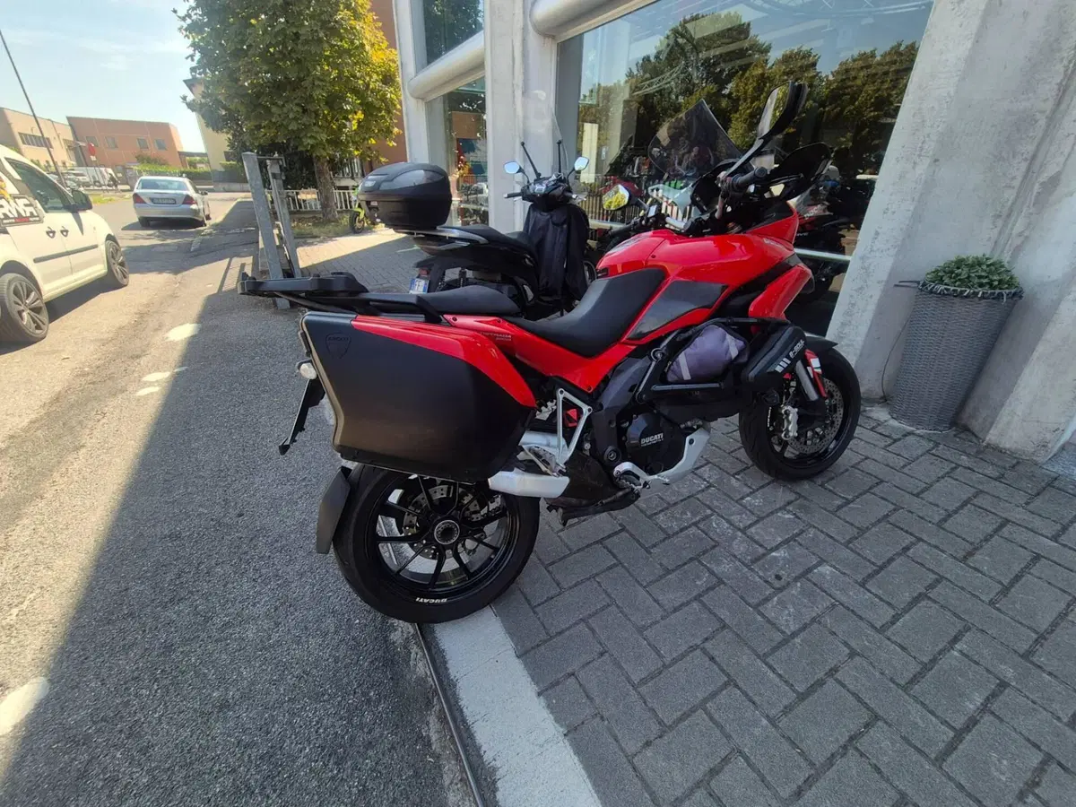 Ducati Multistrada 1200 S Touring (2010 - 12) (3)