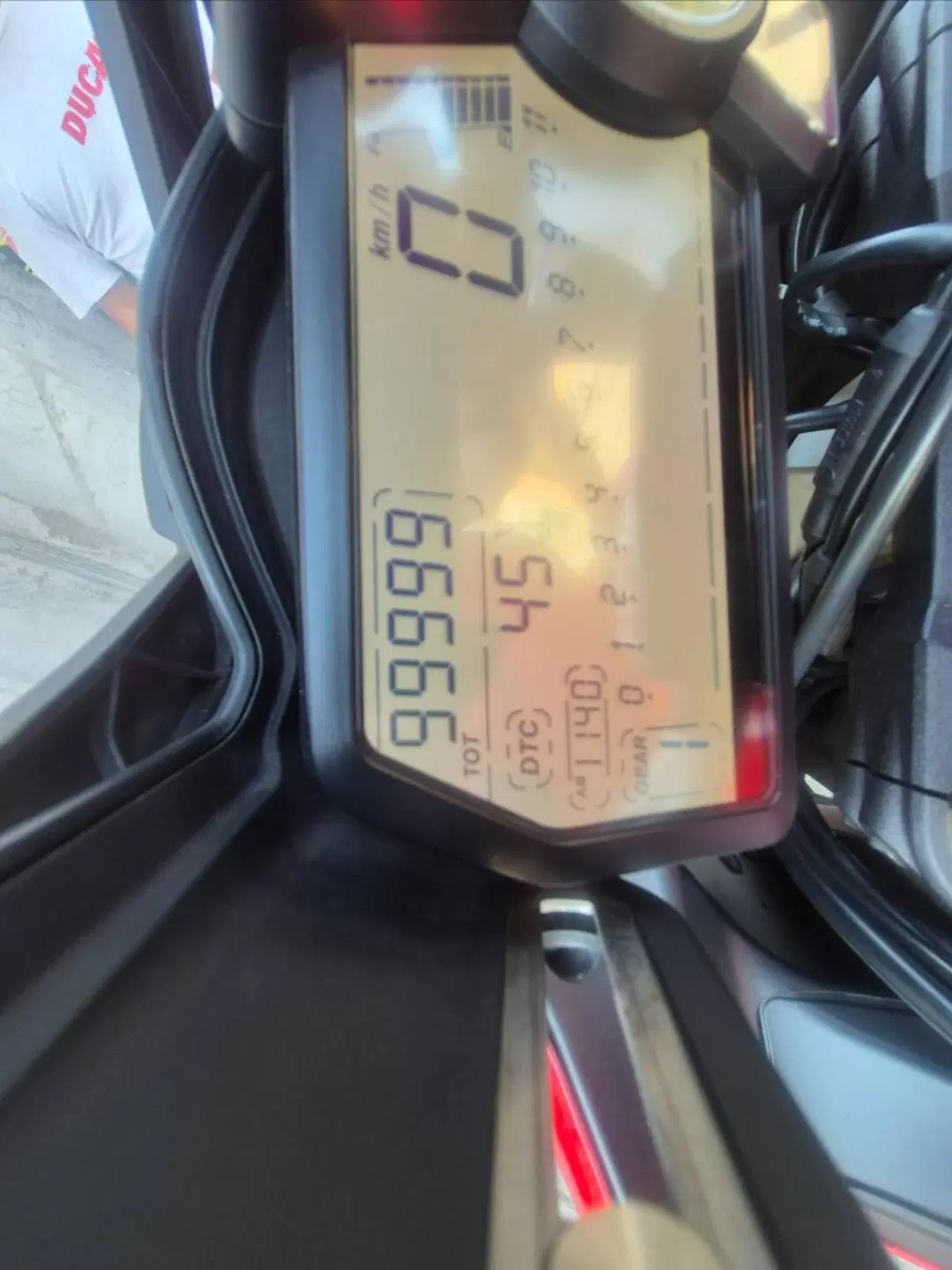 Ducati Multistrada 1200 S Touring (2010 - 12) (5)