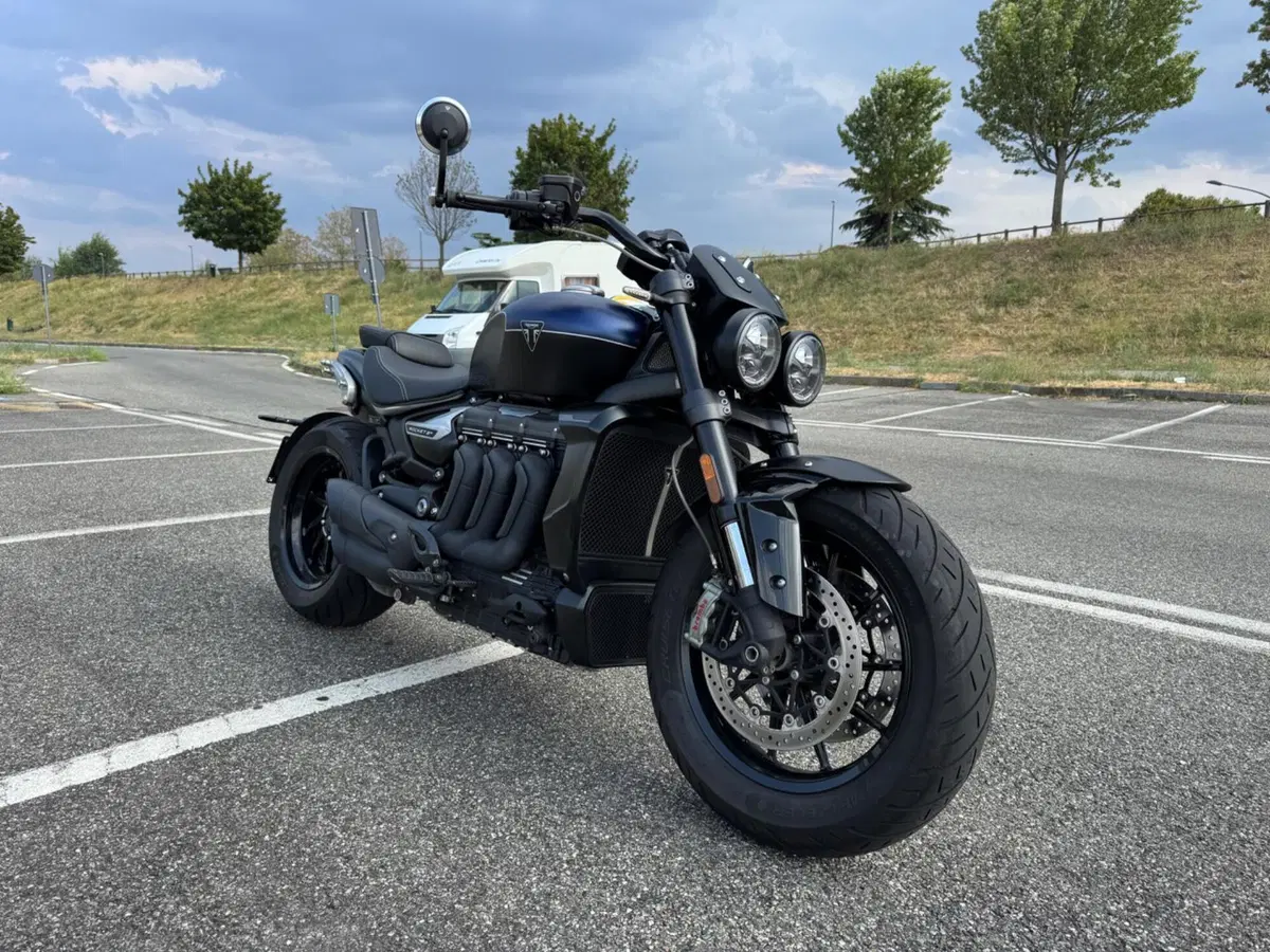Triumph Rocket 3 Storm R (2024 - 26) (5)