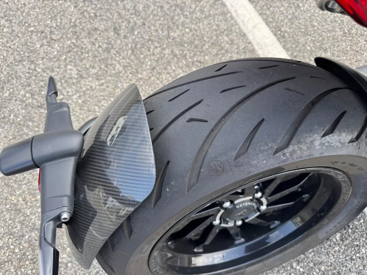 Triumph Rocket 3 Storm R (2024 - 26) (6)
