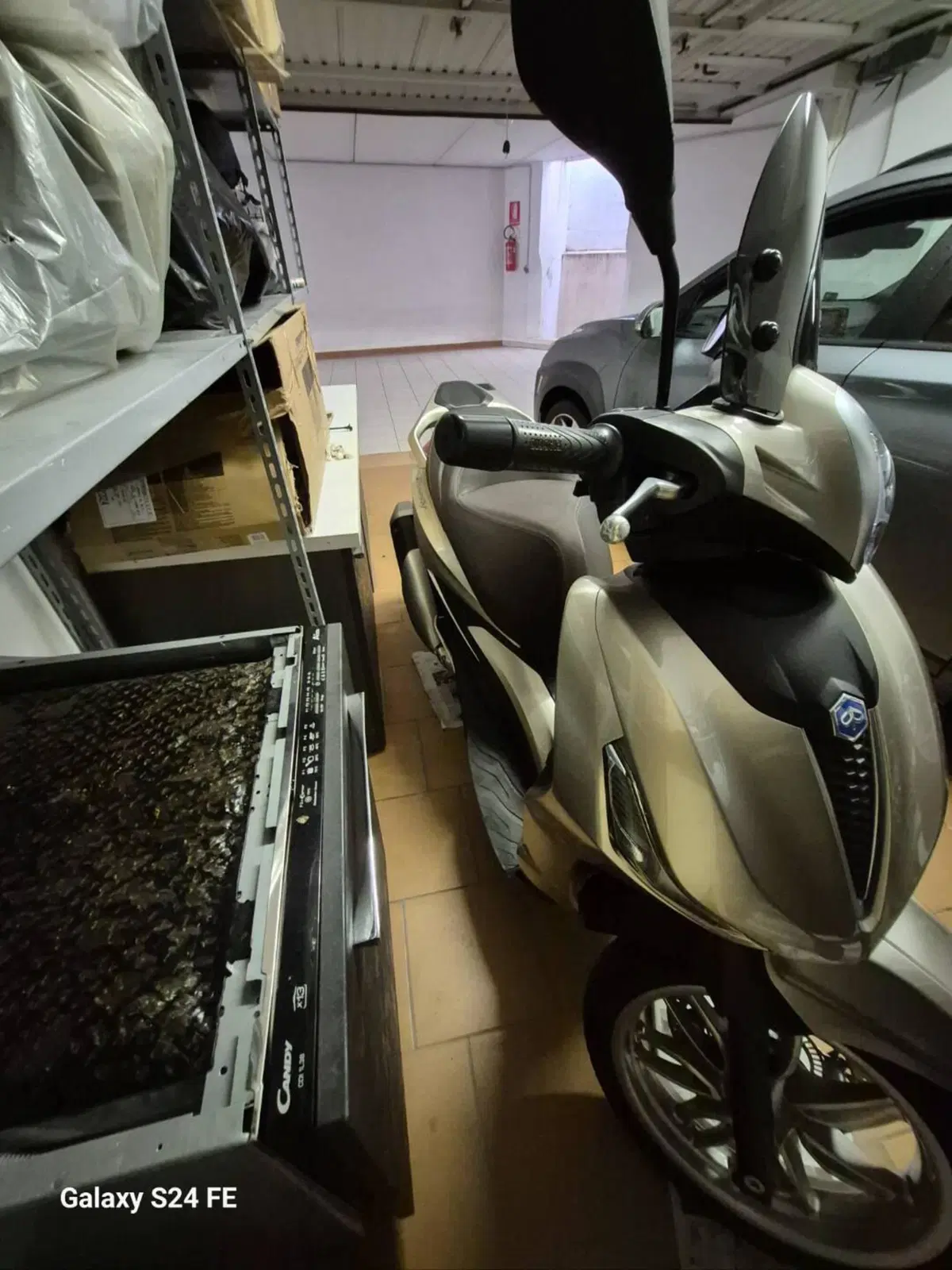 Piaggio Beverly 300 Hpe (2021) (6)
