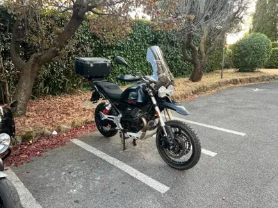 Moto Guzzi V85 TT (2021 - 23) usata