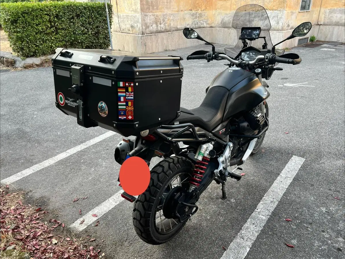 Moto Guzzi V85 TT (2021 - 23) (3)