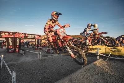 EnduroGP26 #13-14 Galles. Tensione altissima, due Titoli in bilico [VIDEO]