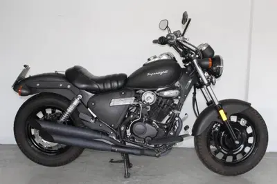 Moto Guzzi V9 Bobber (2021 - 25) usata
