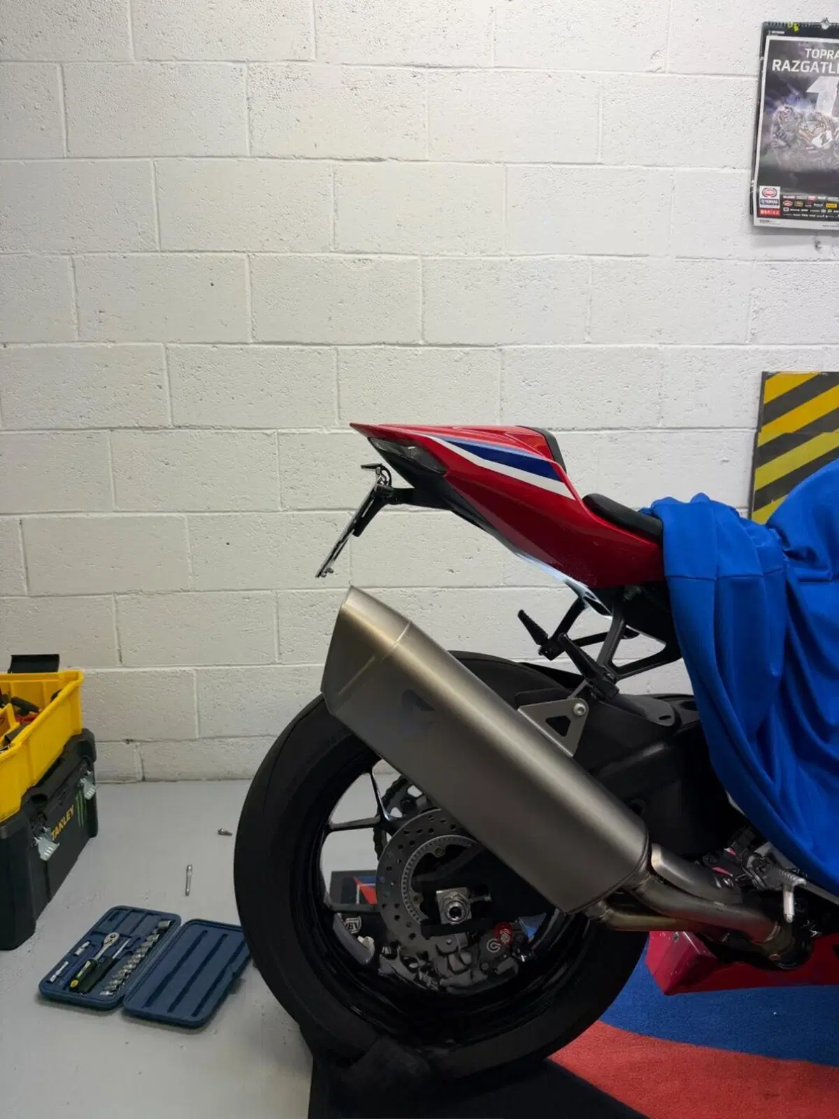 Honda CBR 1000 RR-R Fireblade SP (2024 - 26) (3)