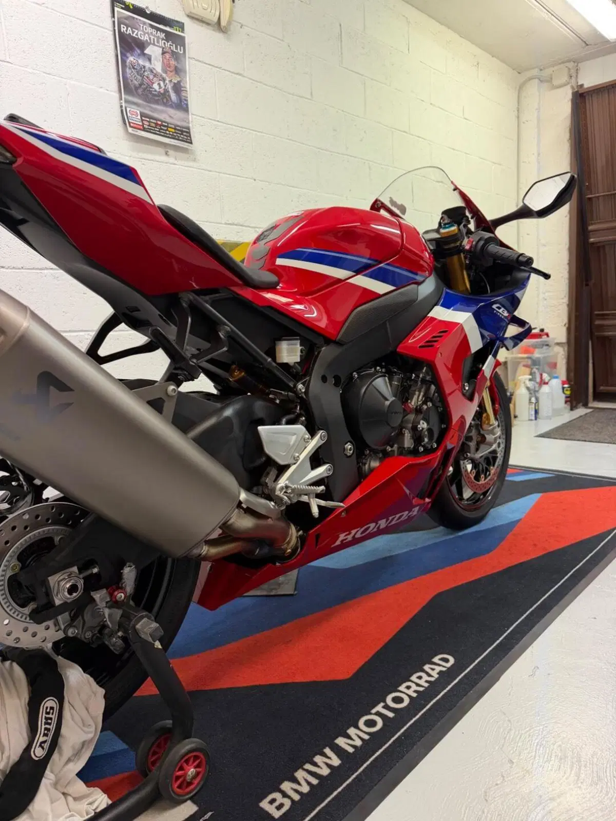Honda CBR 1000 RR-R Fireblade SP (2024 - 26) (4)