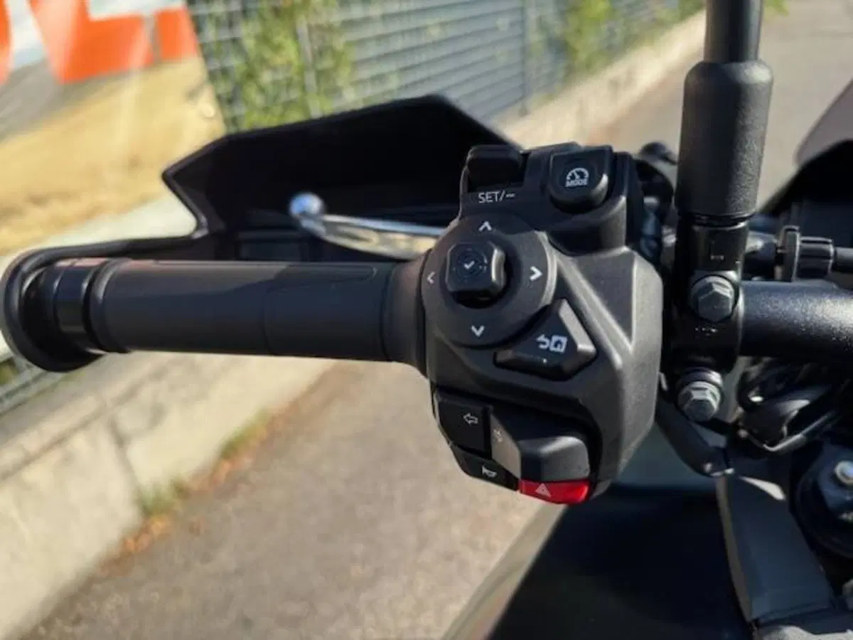 Yamaha Tracer 9 GT (2025 - 26) (8)