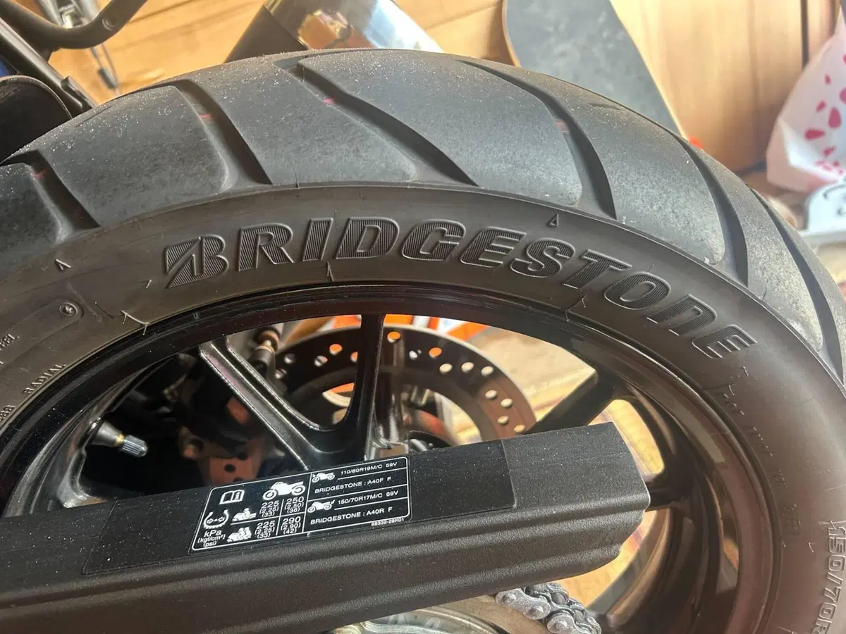 Suzuki V-Strom 650 (2021 - 25) (9)