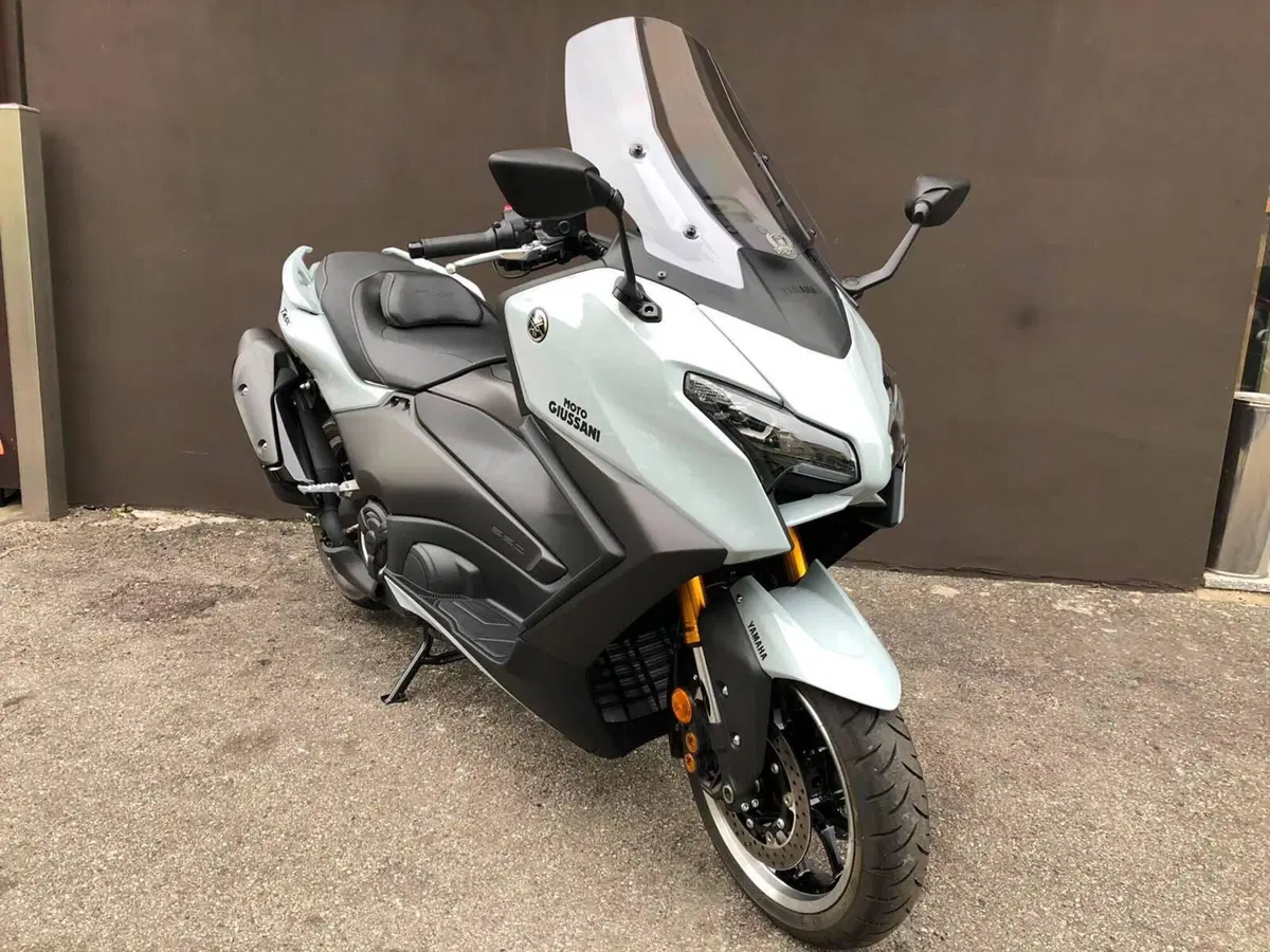 Yamaha T-Max 560 Tech Max (2025 - 26)