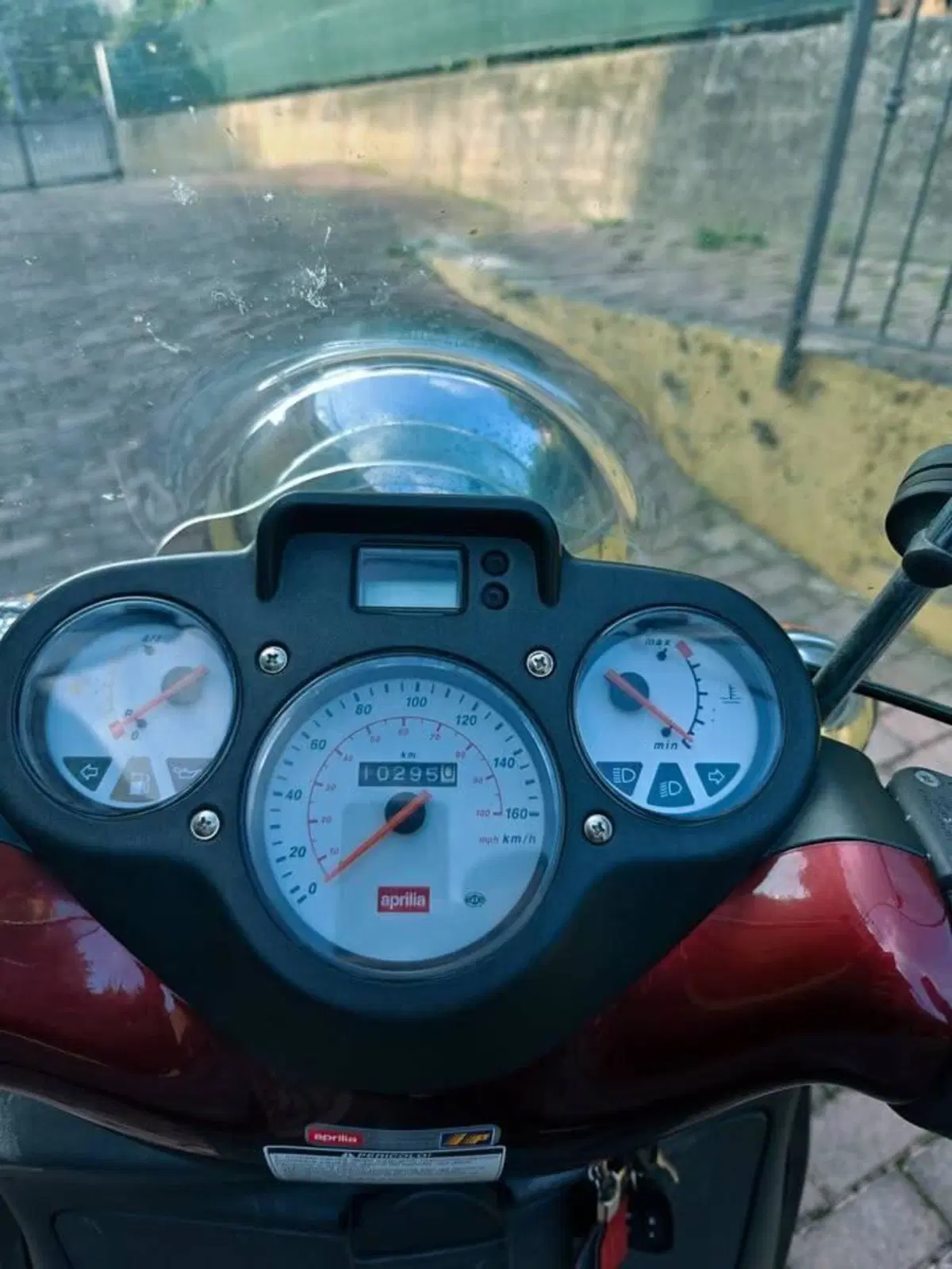 Aprilia Scarabeo 200 (2001 - 04) (3)