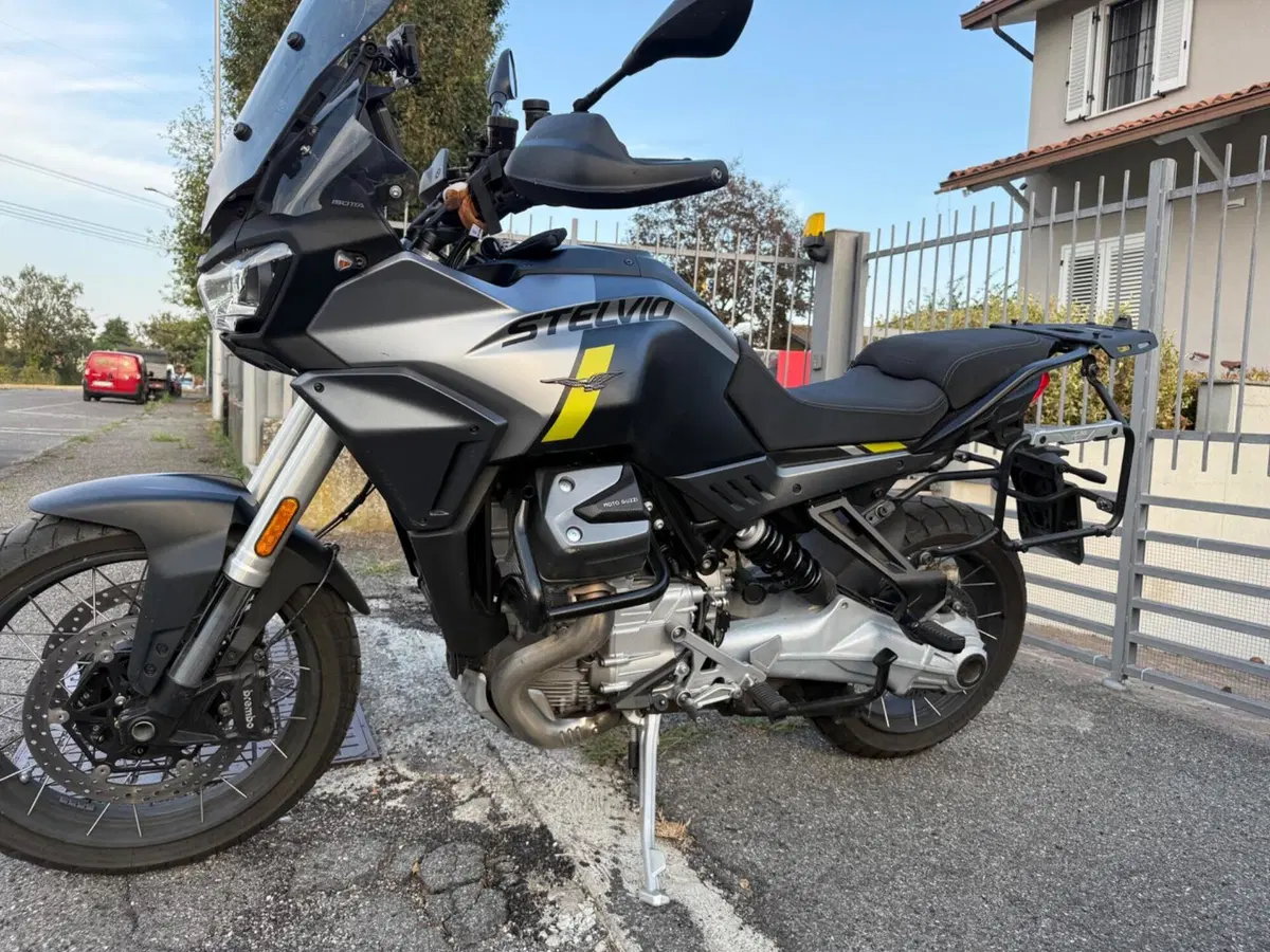 Moto Guzzi Stelvio PFF (2024 - 26) (2)