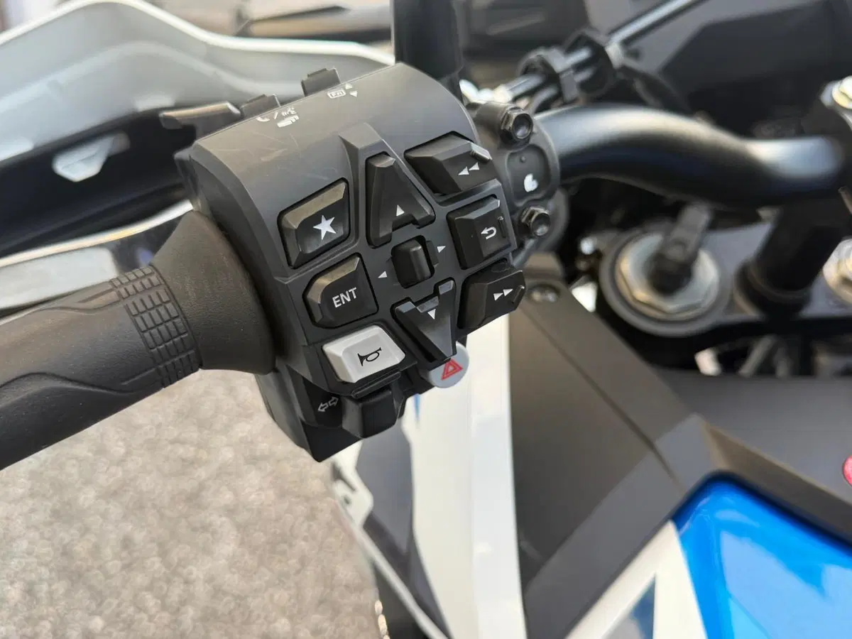 Honda Africa Twin CRF 1100L (2022 - 23) (5)