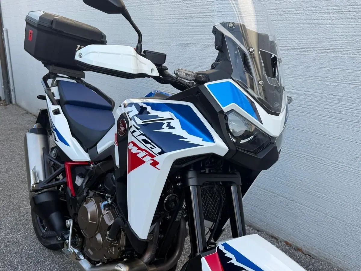 Honda Africa Twin CRF 1100L (2022 - 23) (13)