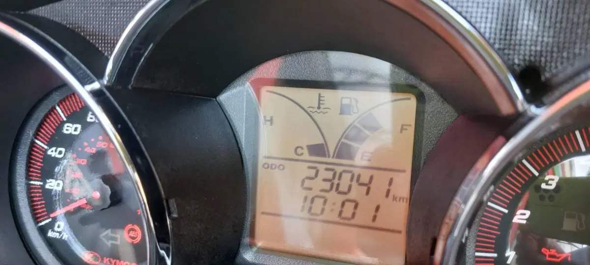 Kymco Downtown 300i ABS (2009 - 17) (5)
