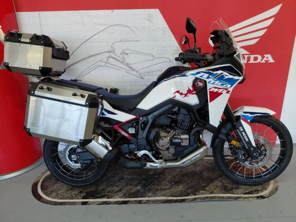 Honda Africa Twin CRF 1100L ES DCT (2024 - 26) (2)