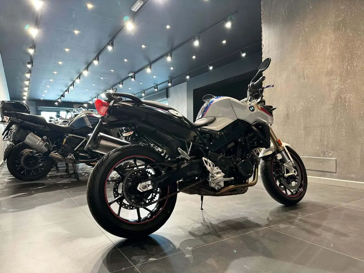 Bmw F 800 R (2017 - 20) (4)