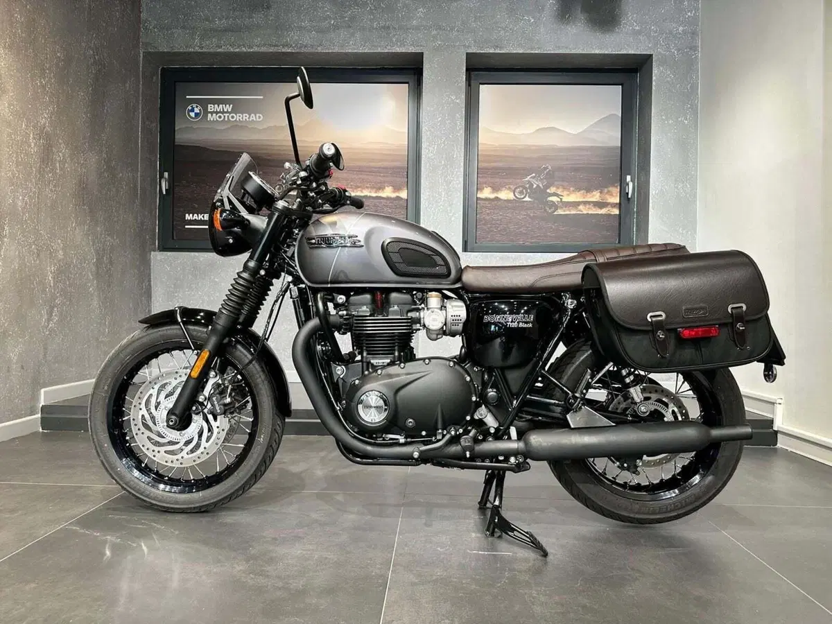 Triumph Bonneville T120 Black (2021 - 25)