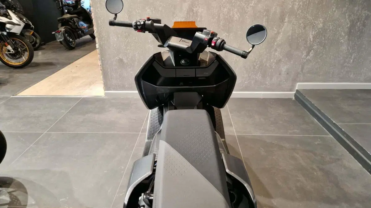 Bmw CE 04 (2021 - 25) (11)