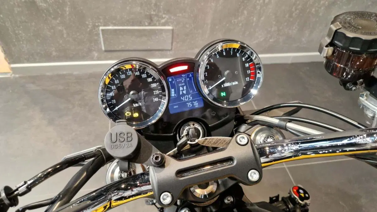 Kawasaki Z 900 RS SE (2022 - 25) (9)