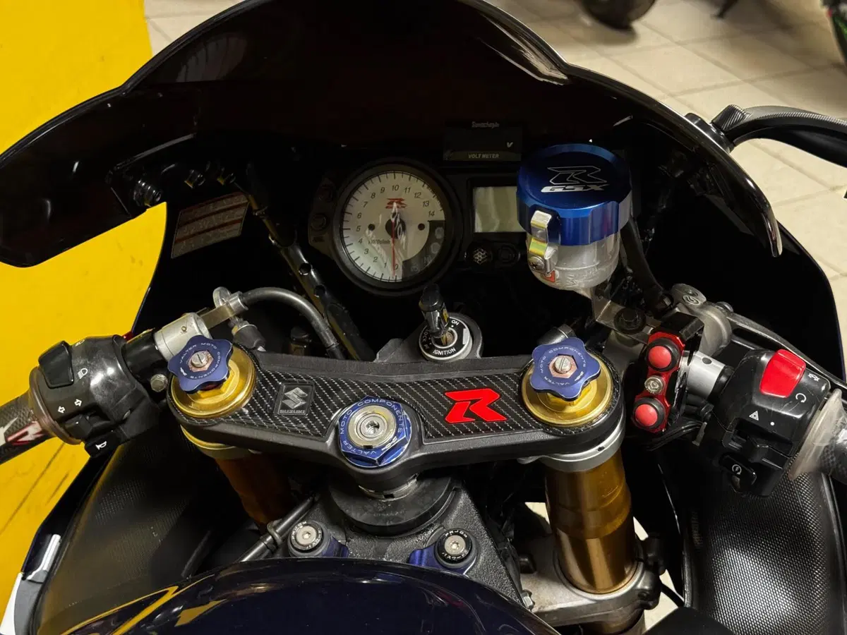Suzuki GSX-R1000 (2003 - 04) (9)
