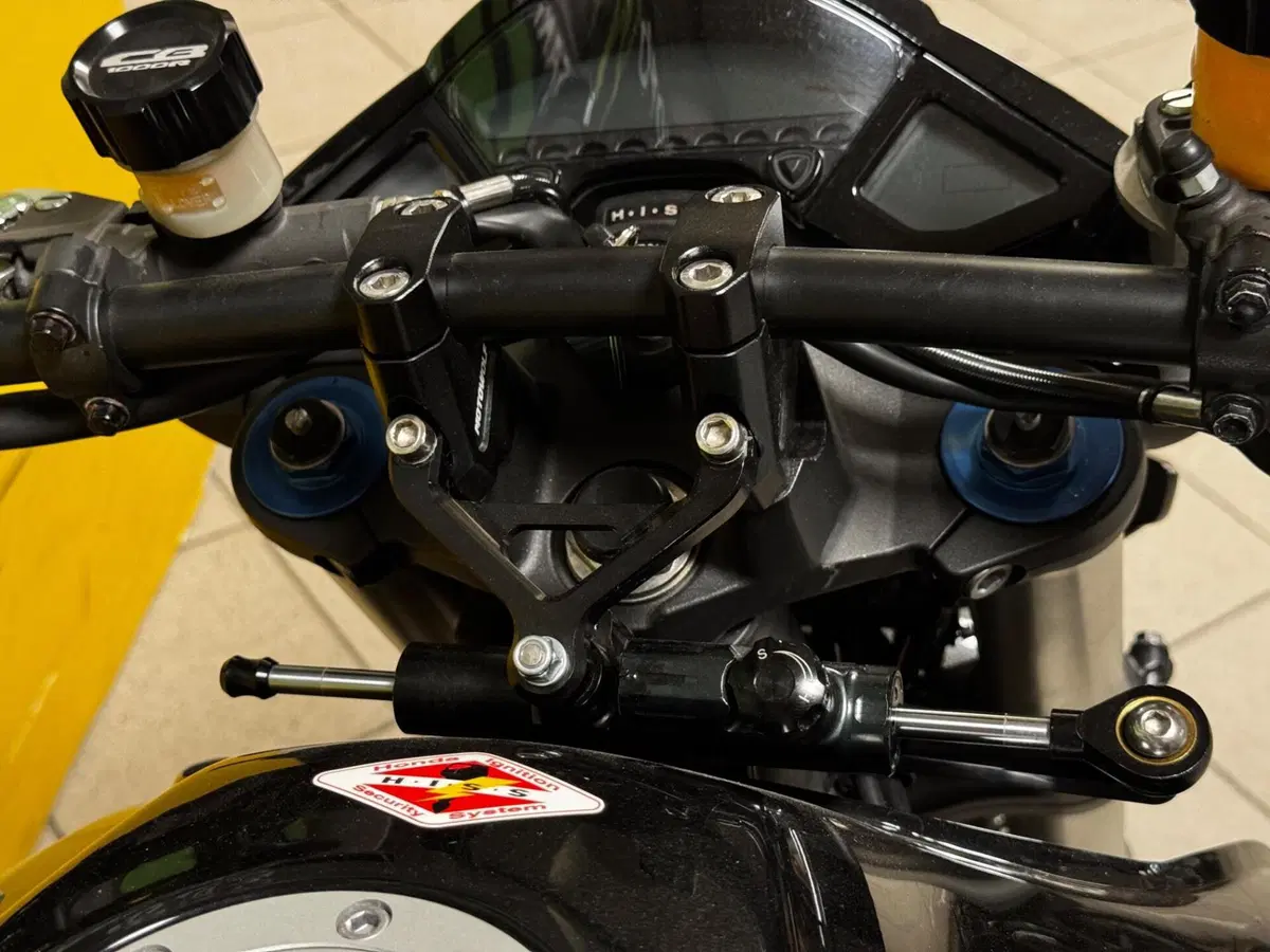 Honda CB 1000 R (2008 - 10) (7)