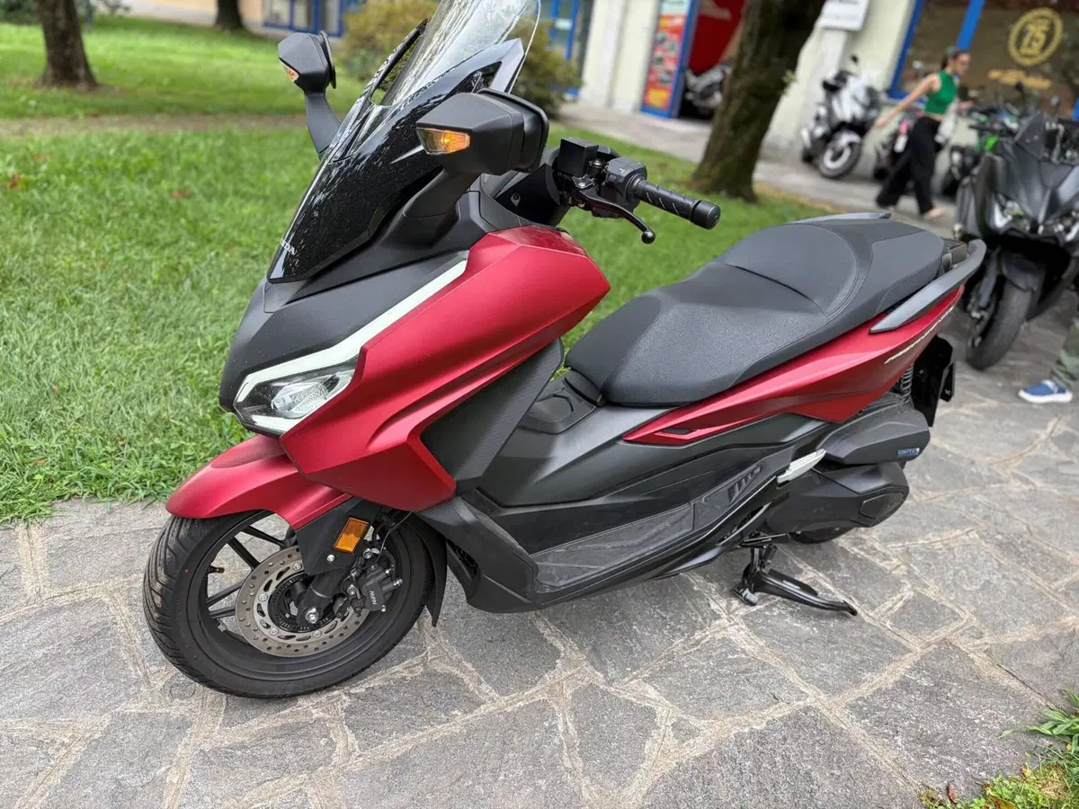 Honda Forza 350 (2025 - 26) (2)
