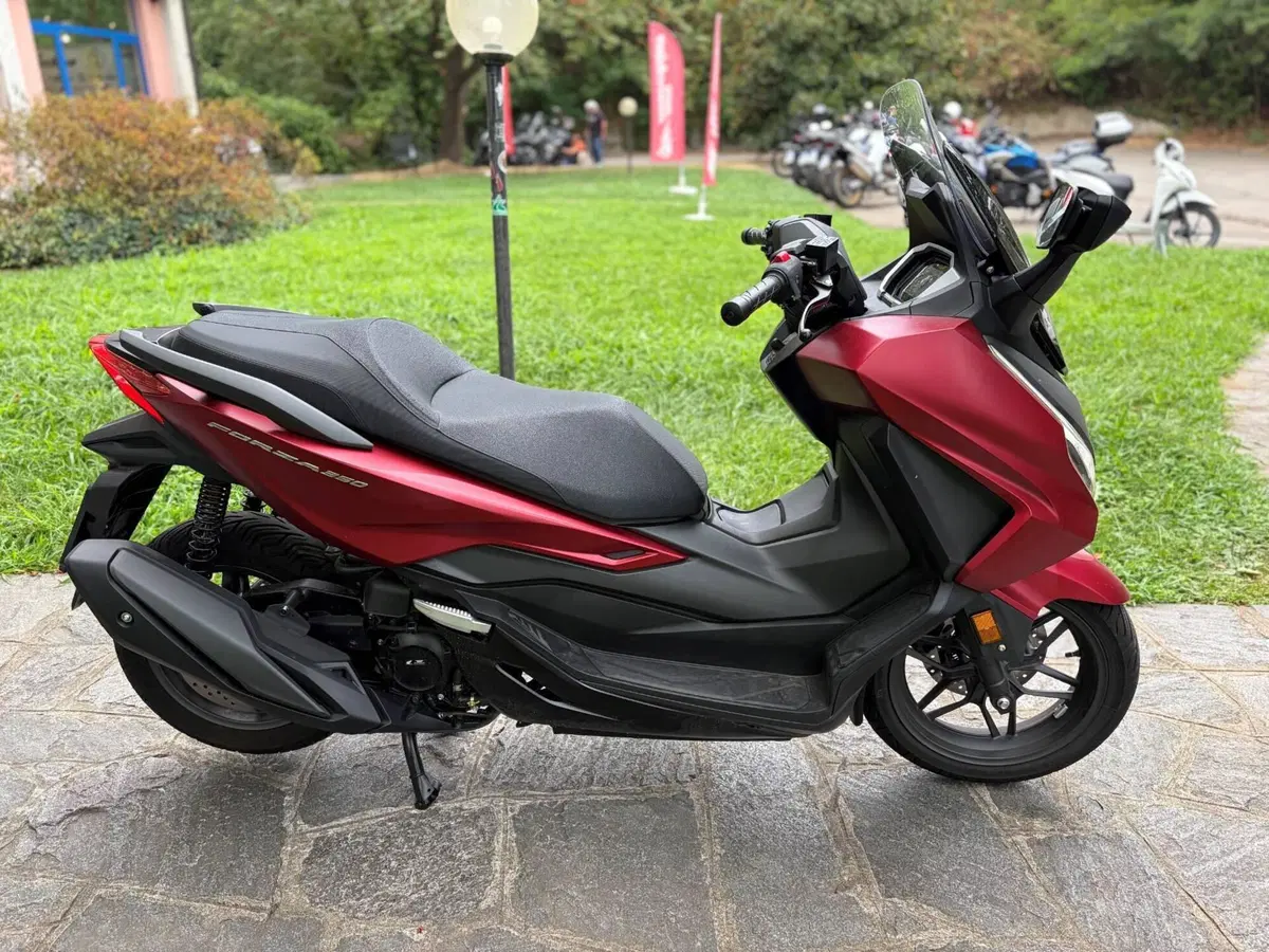 Honda Forza 350 (2025 - 26) (5)