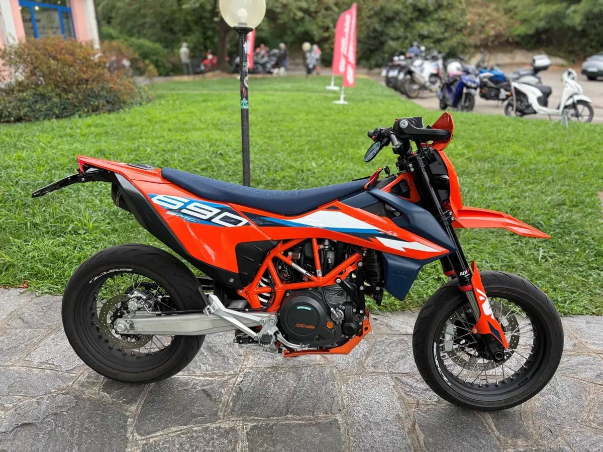 KTM 690 SMC R (2023 - 25) (5)