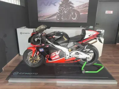 Aprilia RSV 1000 (2000 - 01) usata
