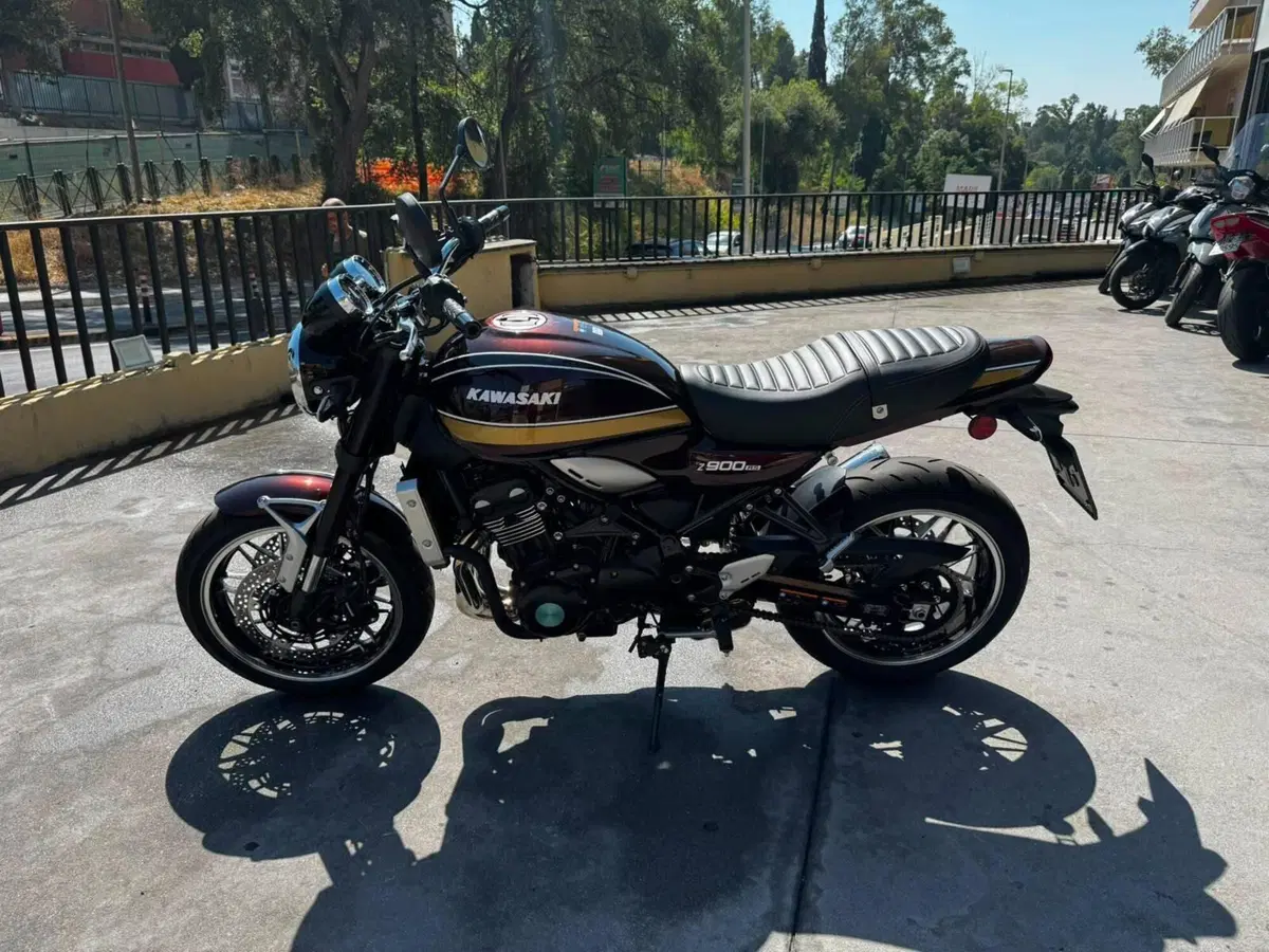 Kawasaki Z 900 RS (2026) (4)
