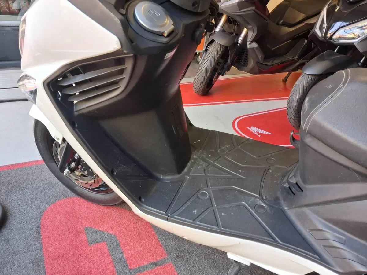 Sym Joyride S 200 CBS (2021 - 23) (2)