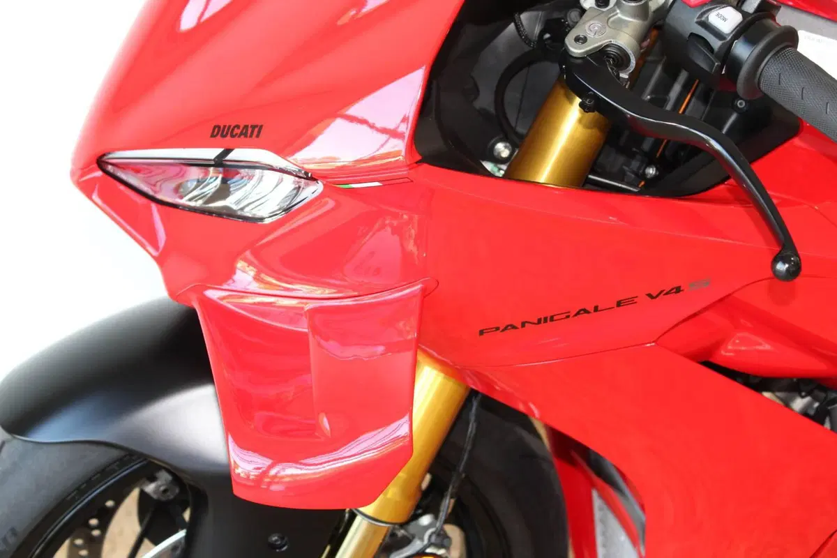 Ducati Panigale V4 S (2025 - 26) (9)