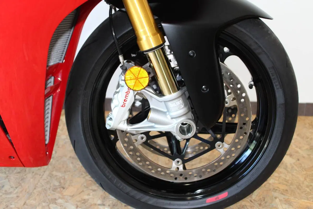 Ducati Panigale V4 S (2025 - 26) (15)