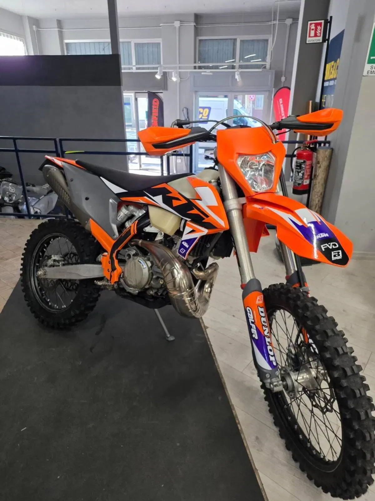 KTM 250 EXC TPI (2020) (2)