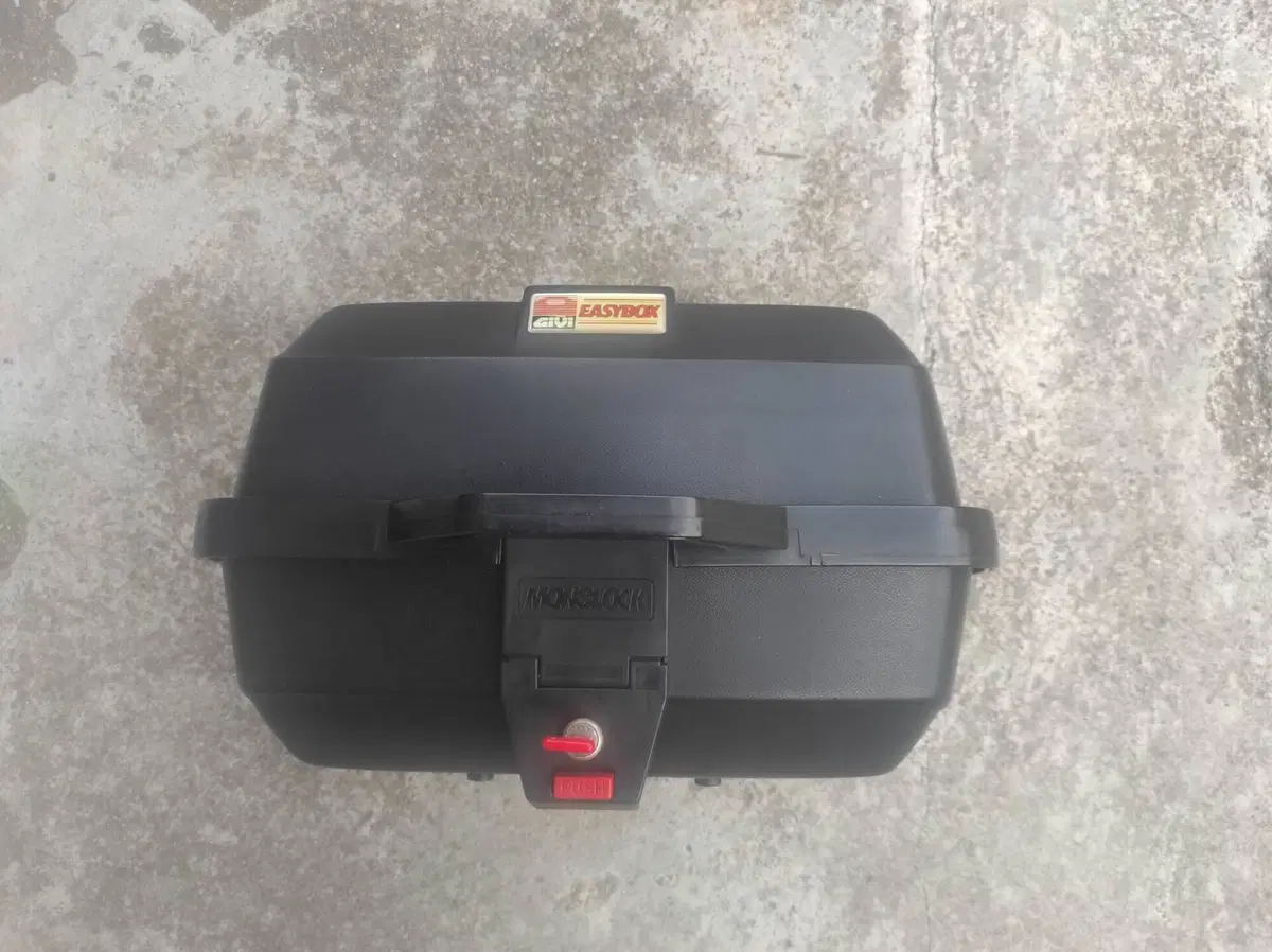 Bauletto GIVI EASYBOX + PIASTRA MONOLOCK