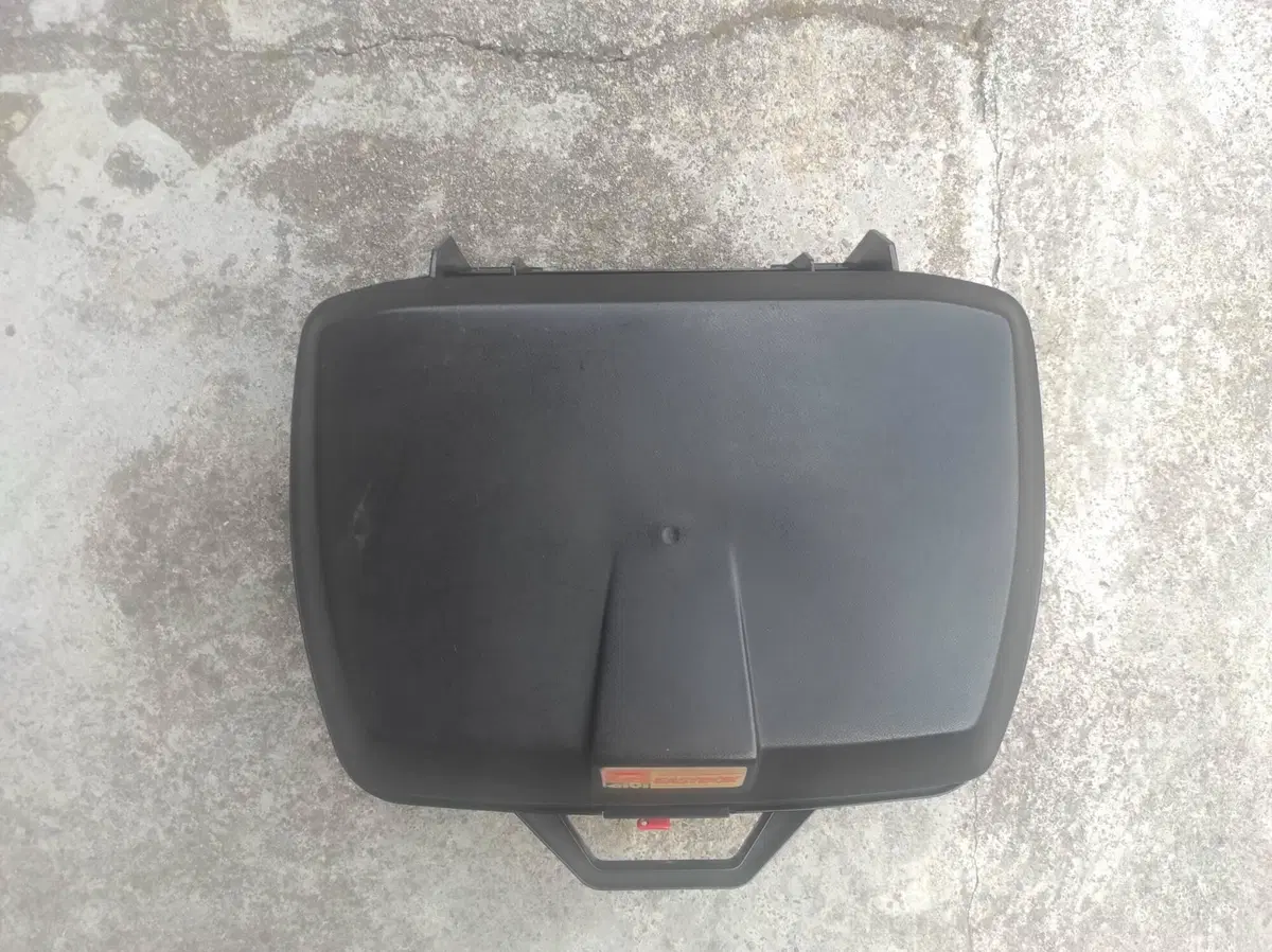 Bauletto GIVI EASYBOX + PIASTRA MONOLOCK (2)