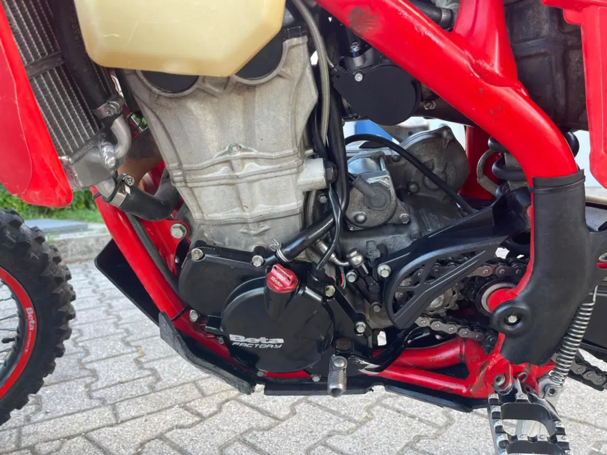 Betamotor RR 350 4T Enduro Racing EFI (2016) (3)