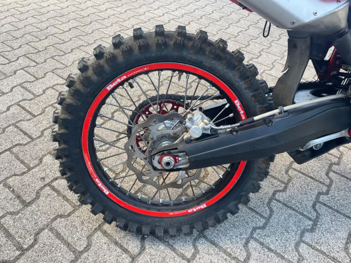 Betamotor RR 350 4T Enduro Racing EFI (2016) (6)
