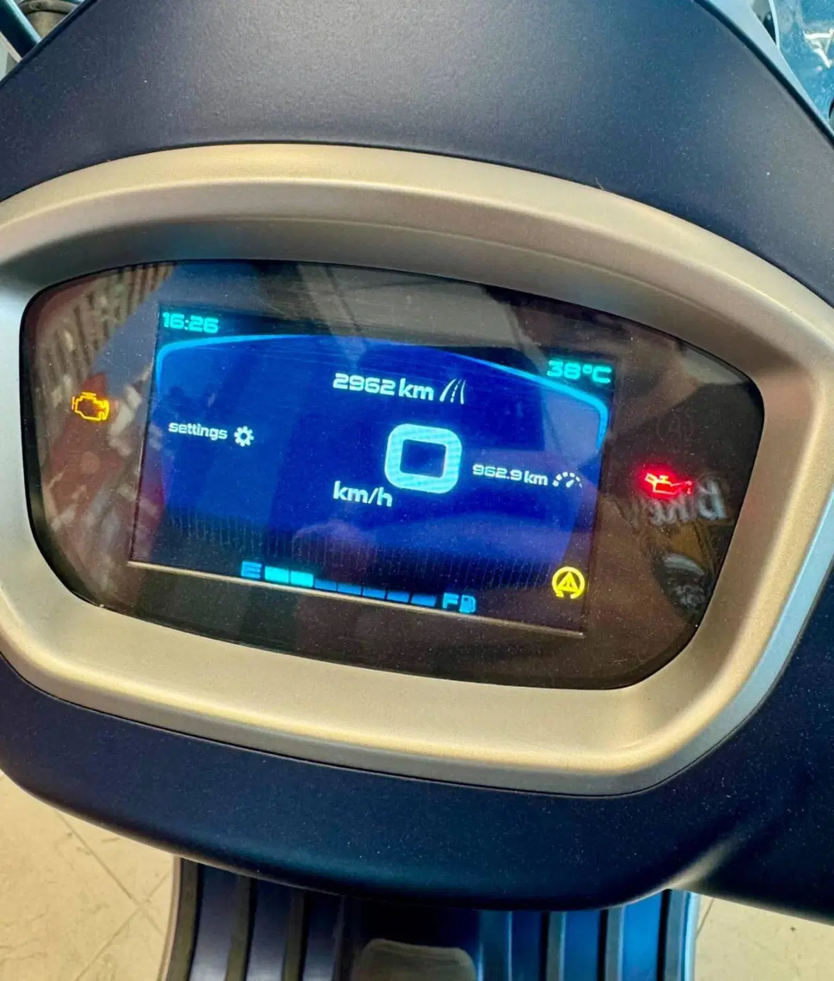 Vespa GTS 300 (2023 - 24) (2)