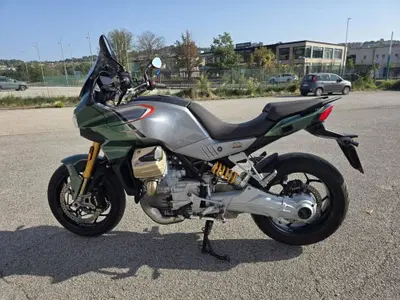 Moto Guzzi V100 Mandello S (2022 - 24) usata