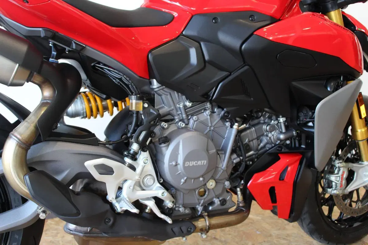 Ducati Streetfighter V2 S (2025 - 26) (11)