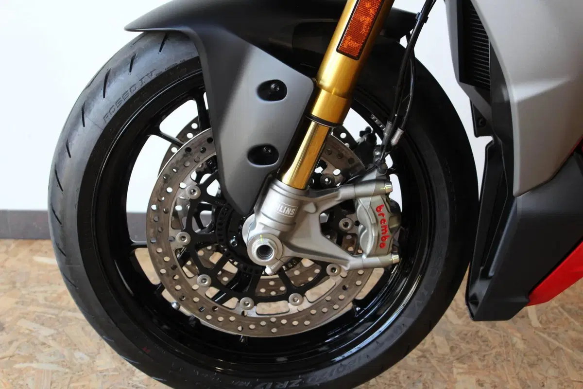 Ducati Streetfighter V2 S (2025 - 26) (15)