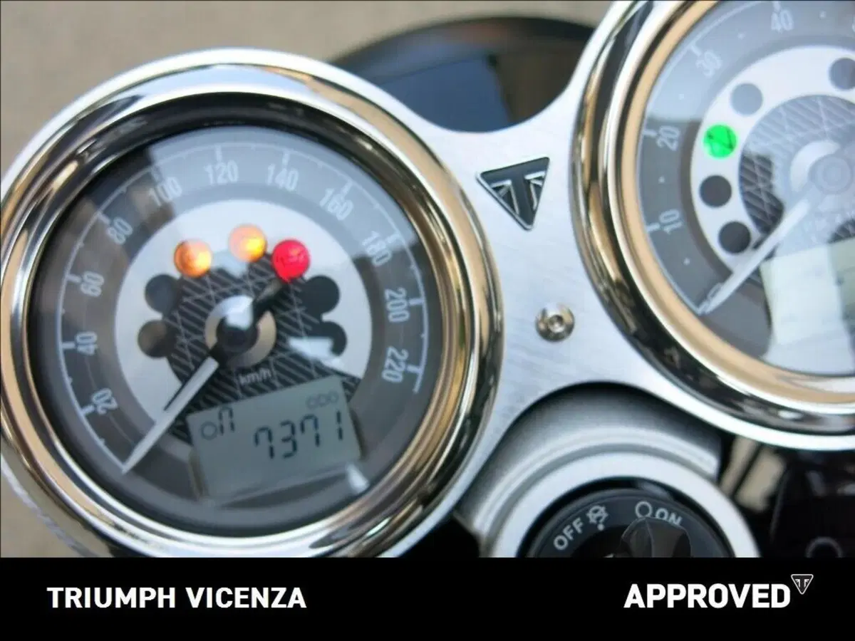 Triumph Speed Twin 1200 (2021 - 24) (4)