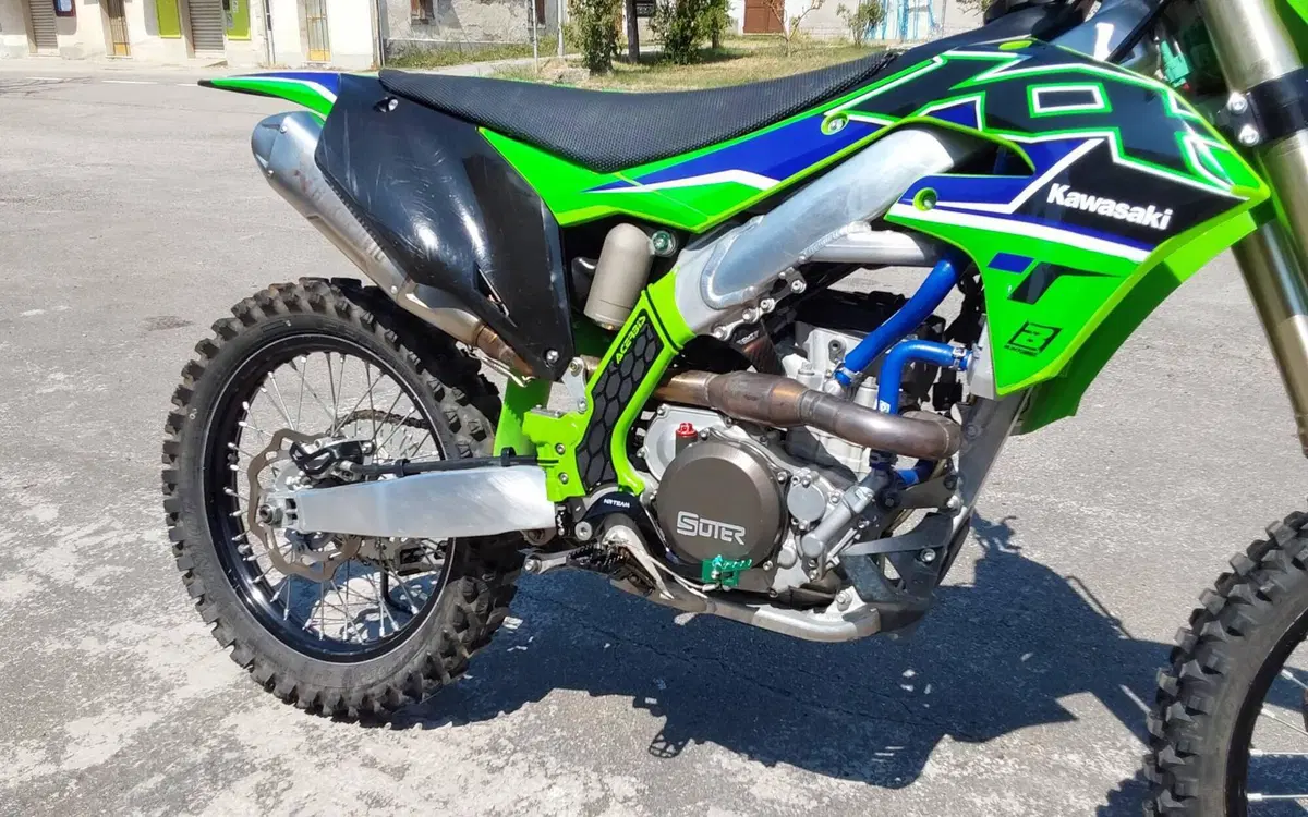Kawasaki KX250F (2021) (2)
