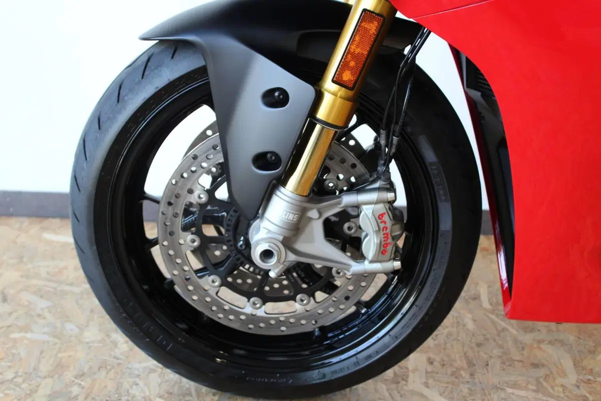 Ducati Panigale V2 S (2025 - 26) (14)