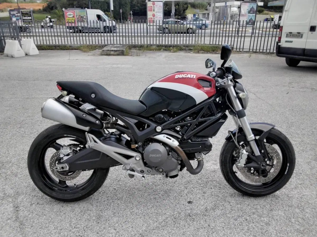 Ducati Monster 696 (2008 - 13)