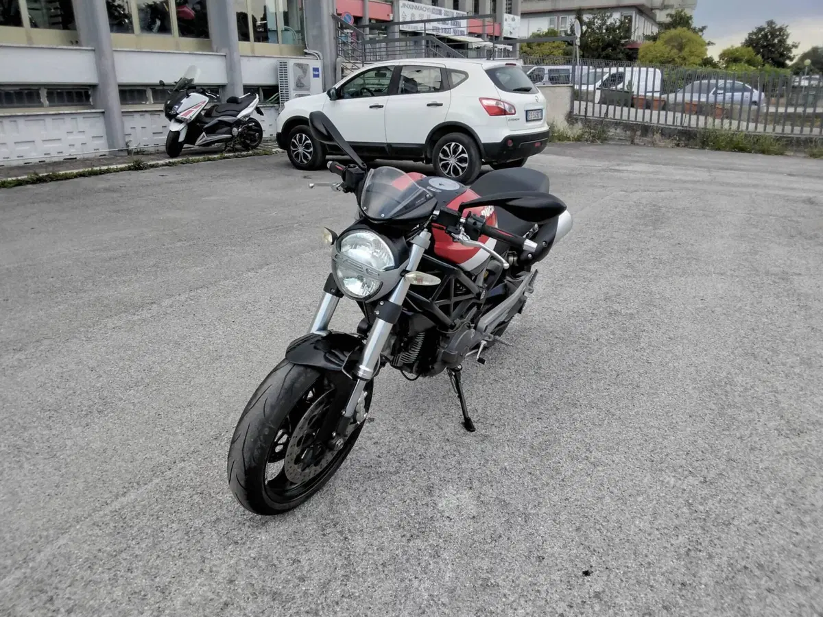Ducati Monster 696 (2008 - 13) (3)
