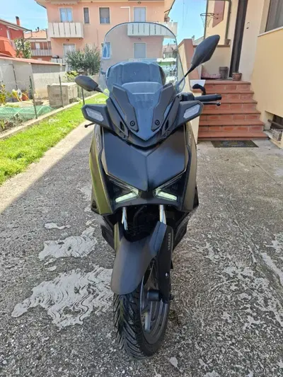 Yamaha X-Max 300 Tech Max (2021 - 24) usata