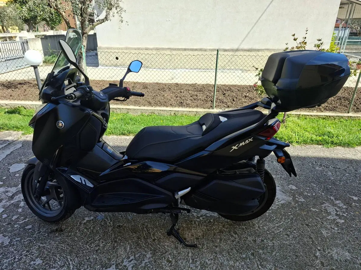 Yamaha X-Max 300 Tech Max (2021 - 24) (7)